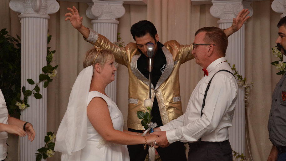 Vegas 2017 – Day 9 – Elvis Wedding -Las Vegas NV.